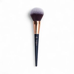 Shania B “Powder & Bronzer Brush” ($5.00 NEW)